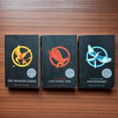 The Hunger Games Trilogy (All 3 Books)