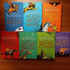 Chronicles of Narnia Complete Set